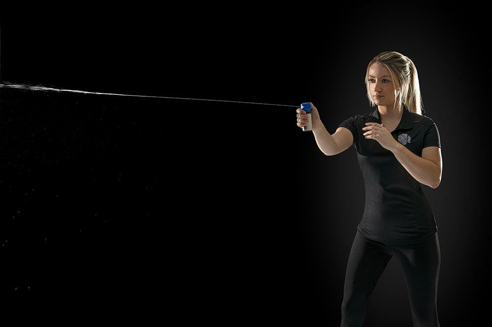 NEW Defender LE Inert Trainer, Gel